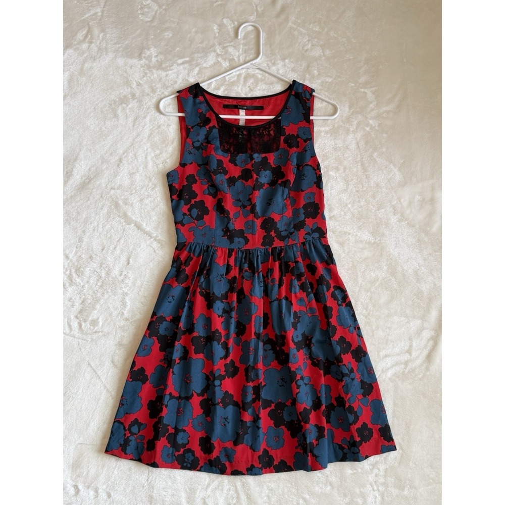 Kensie Floral Fit and Flare Dress Red Blue Lace Neck Sleeveless KS8K9639 Small